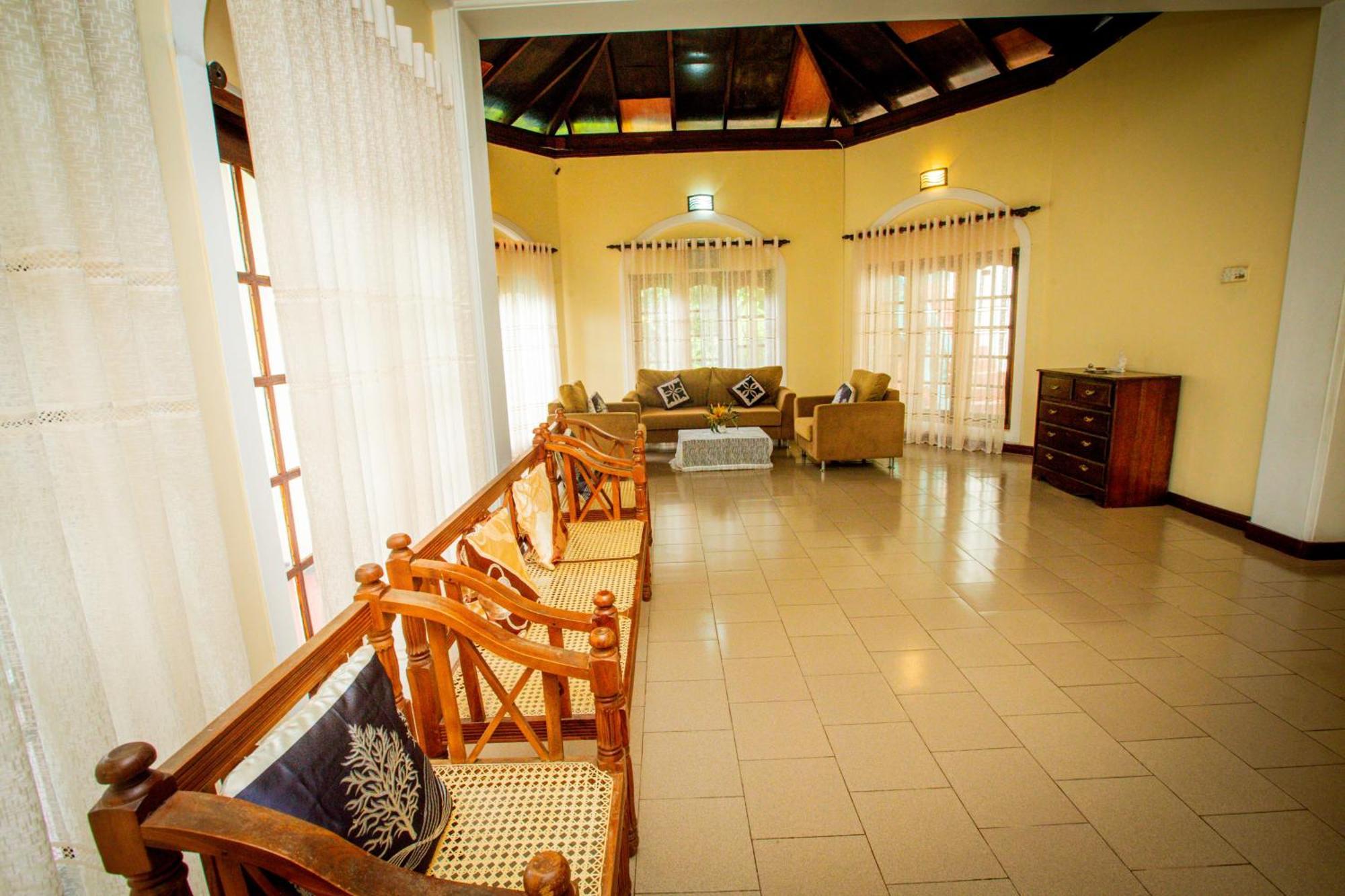Sunbloom Inn Kandy Ngoại thất bức ảnh