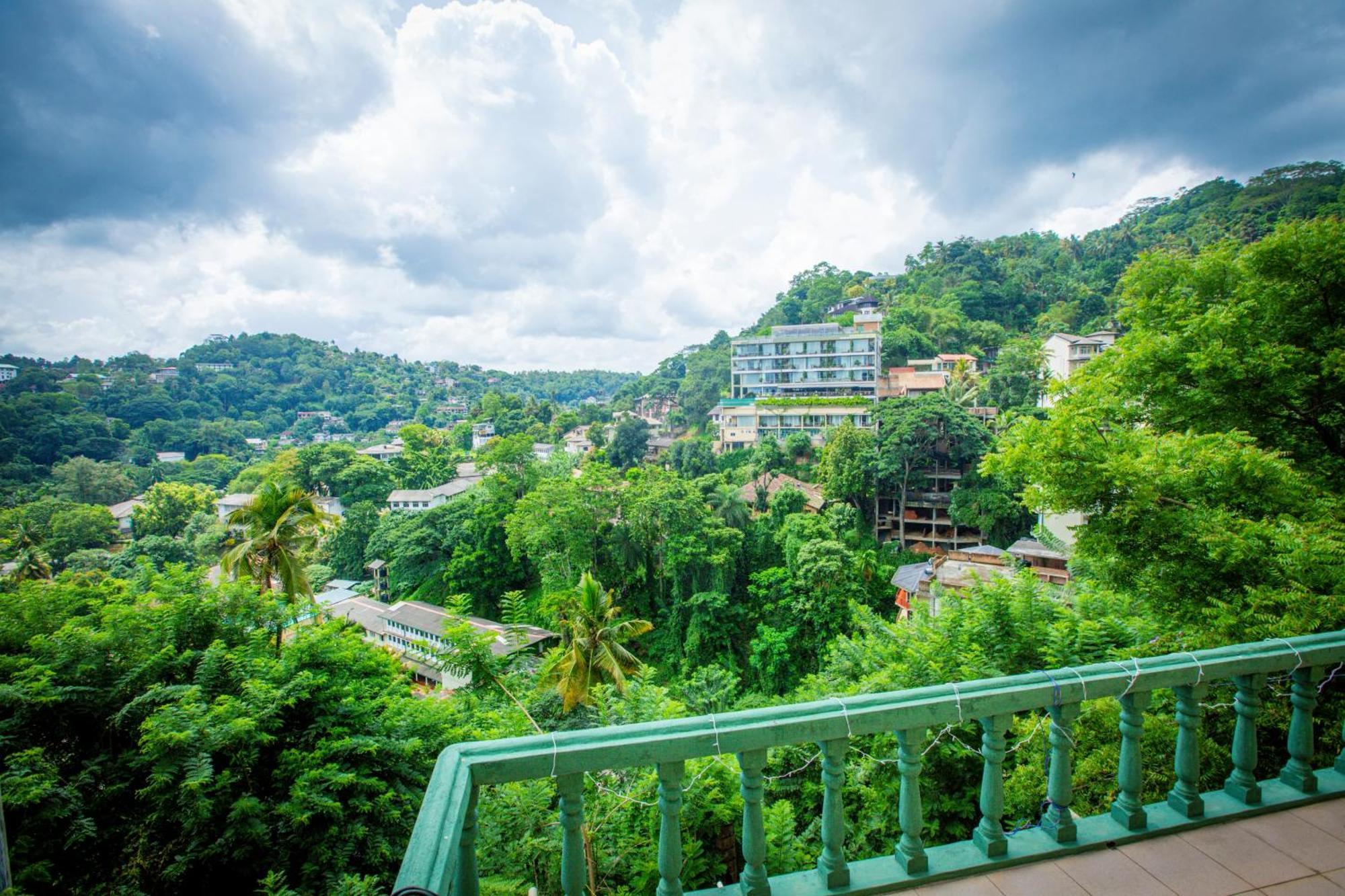 Sunbloom Inn Kandy Ngoại thất bức ảnh