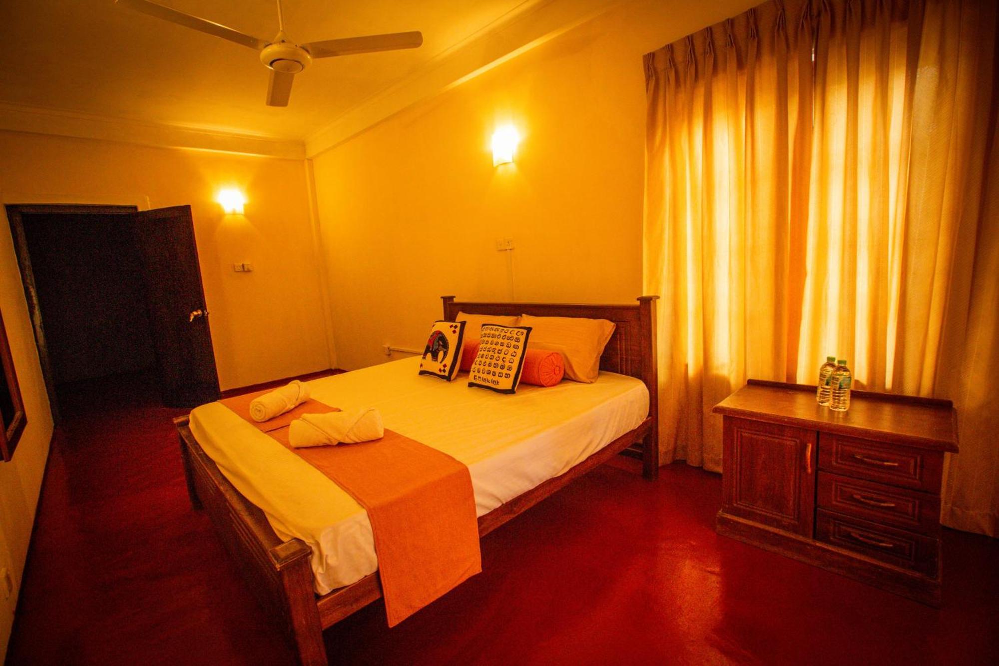 Sunbloom Inn Kandy Ngoại thất bức ảnh