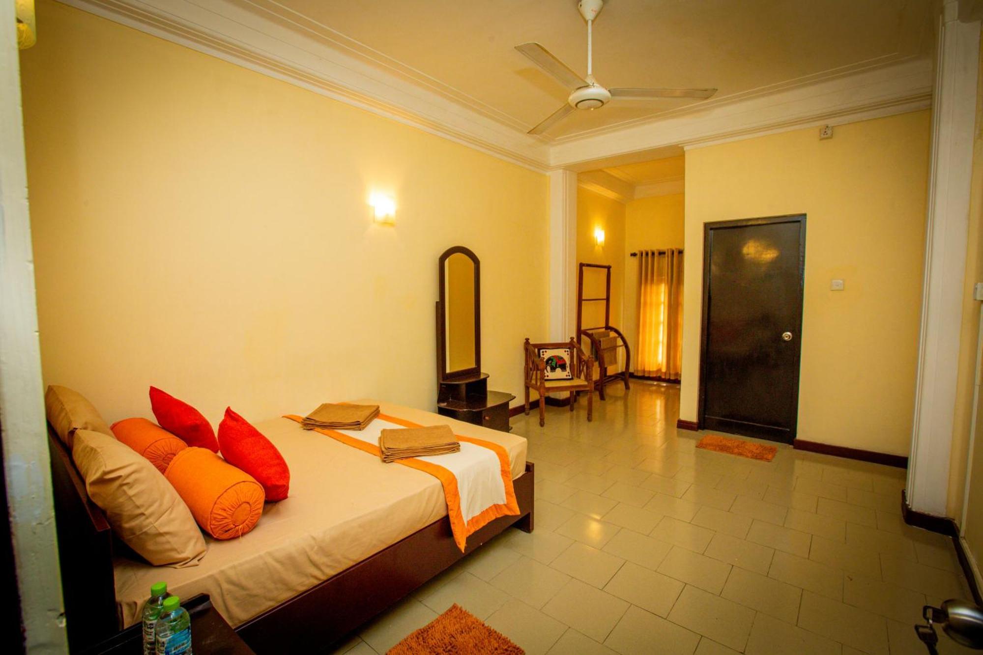 Sunbloom Inn Kandy Ngoại thất bức ảnh